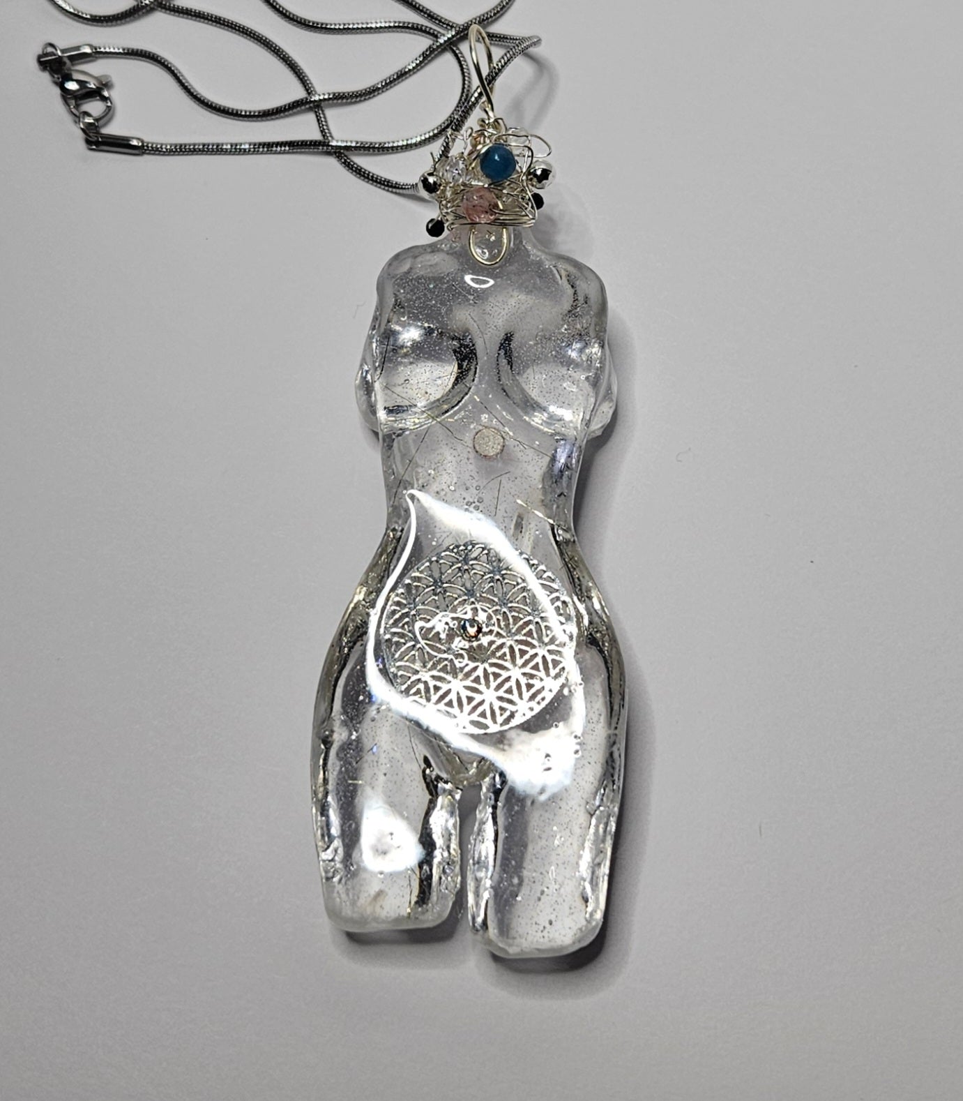 Divine feminine form pendant